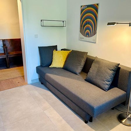 Feelslikehome - Urbane Altbauwohnung Mit Dachterasse& Parkplatz Bochum Extérieur photo